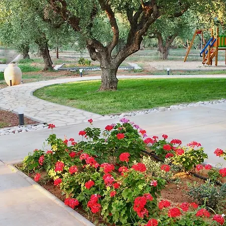 Lena Mare 公寓式酒店 4*