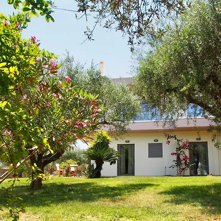 Lejlighedshotel Lena Mare 4*