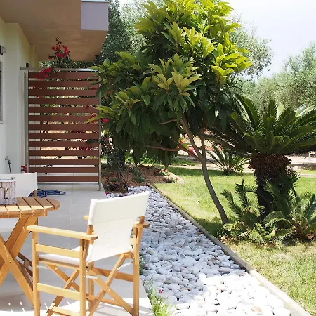 Lägenhetshotell Lena Mare Chrani