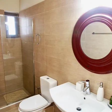 Lena Mare Aparthotel